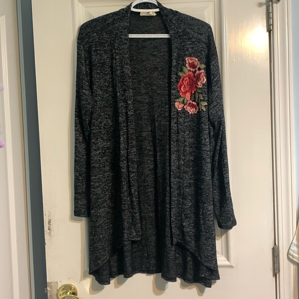 Embroidered Flower Black/Grey Cardigan Sweater